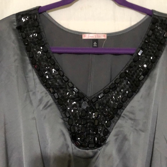 Dress - Picture 2 of 4